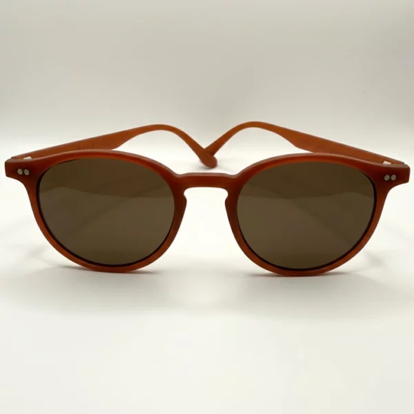 sienne eio face brun