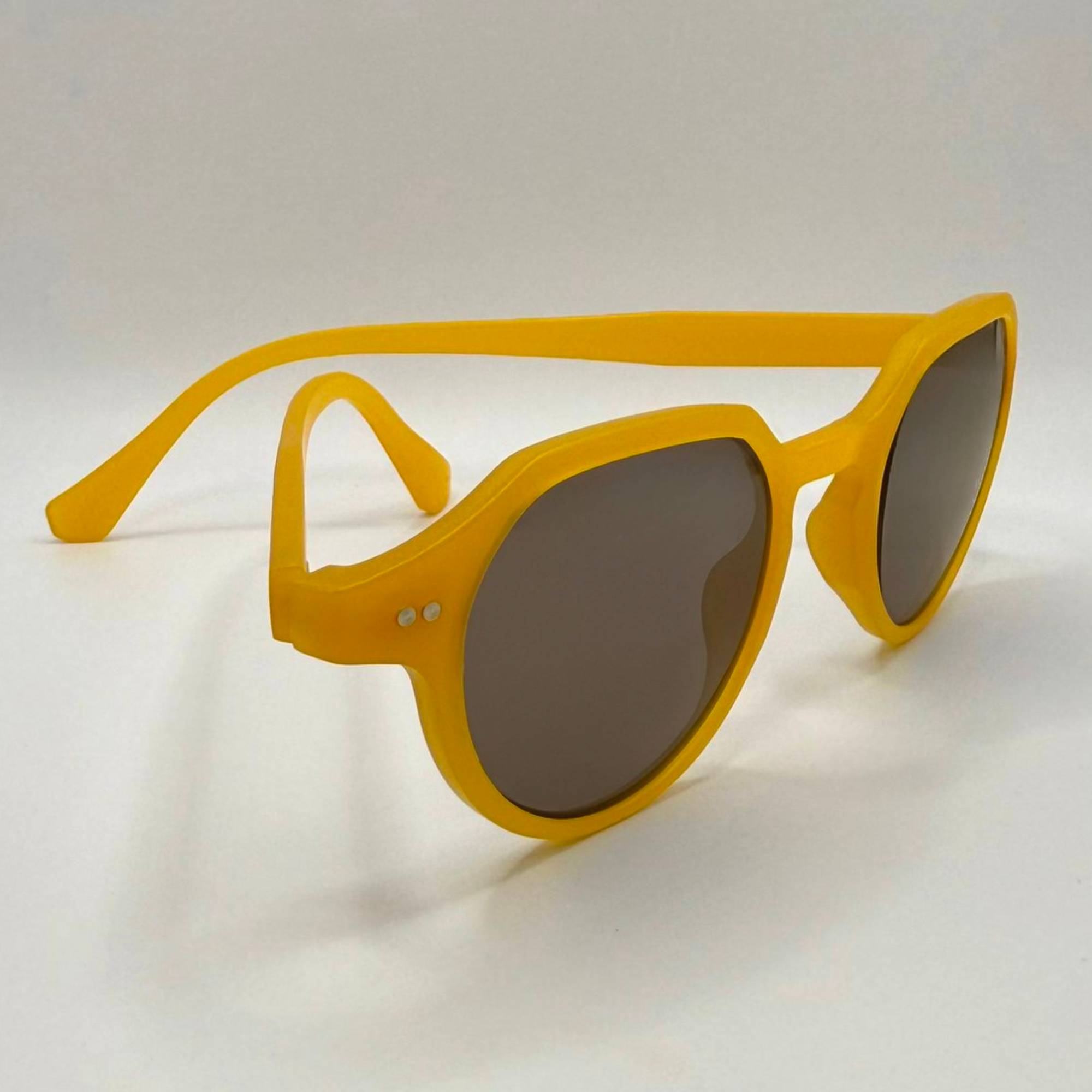 jaune genet eio coté 2 BRUN