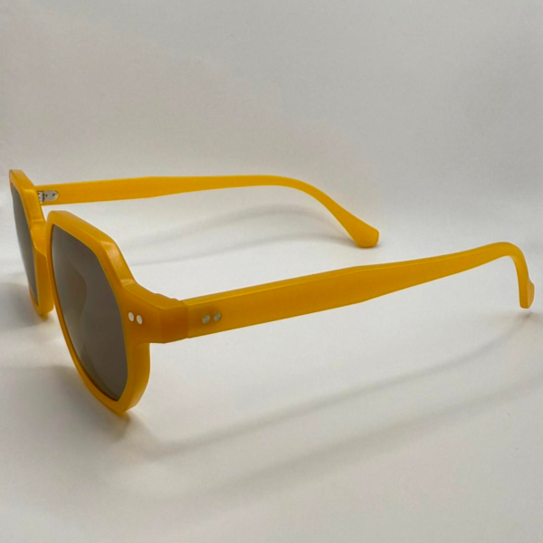 jaune-genet-eio-coté-brun_