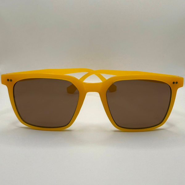 jaune-genet-eio-face-brun