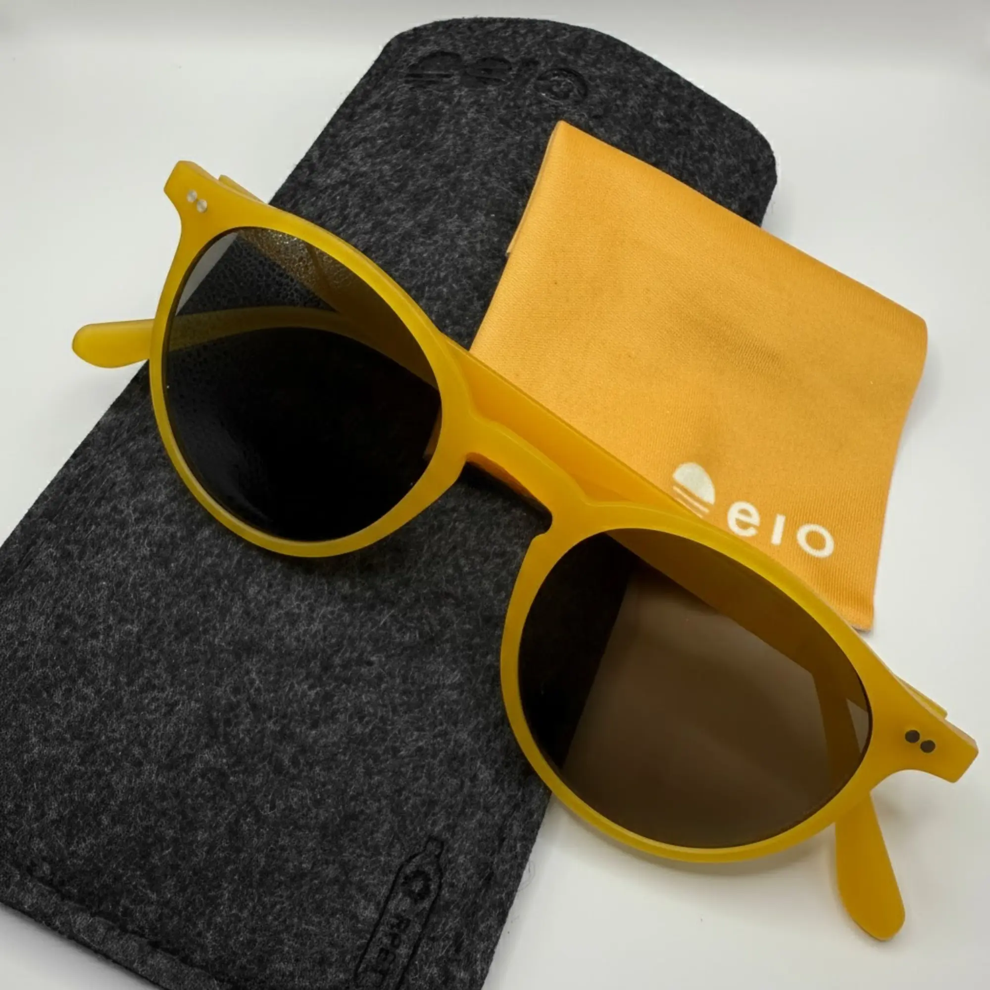 jaune genet eio lingette brun