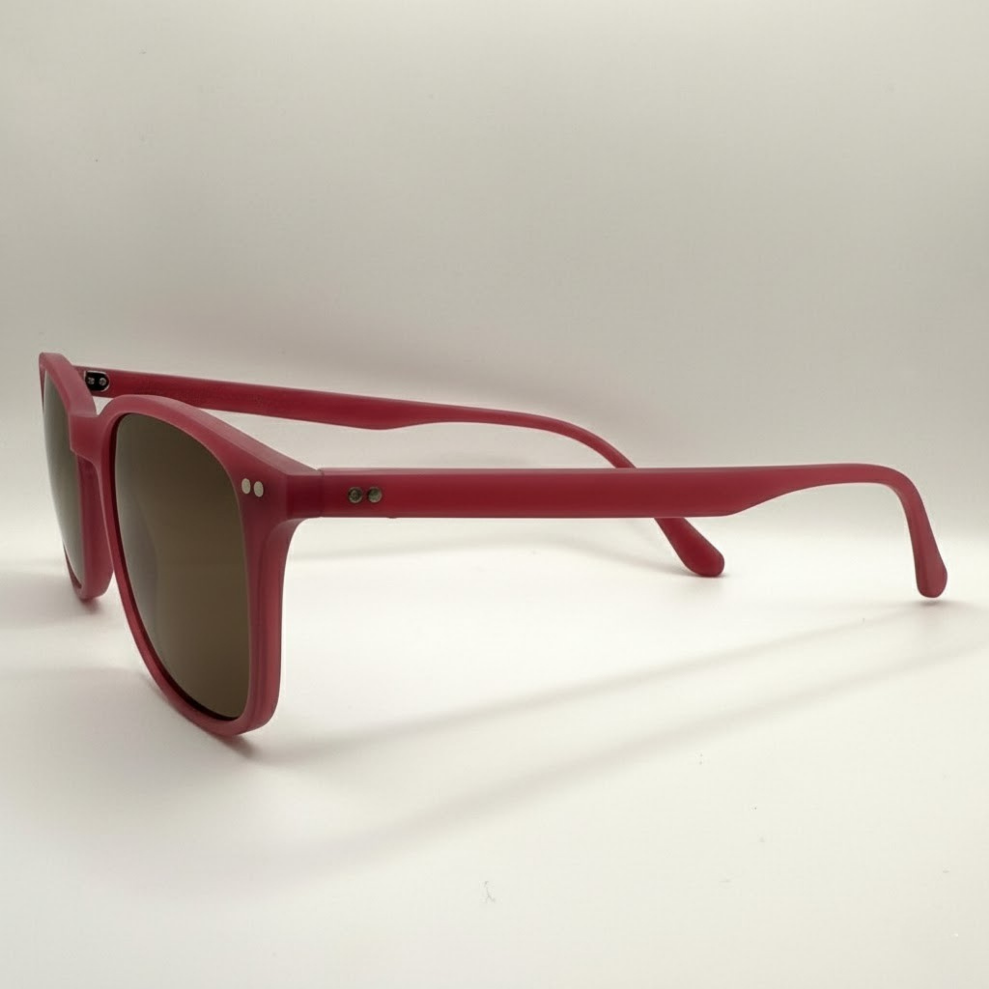 rose-bruyère-eio-coté-brun