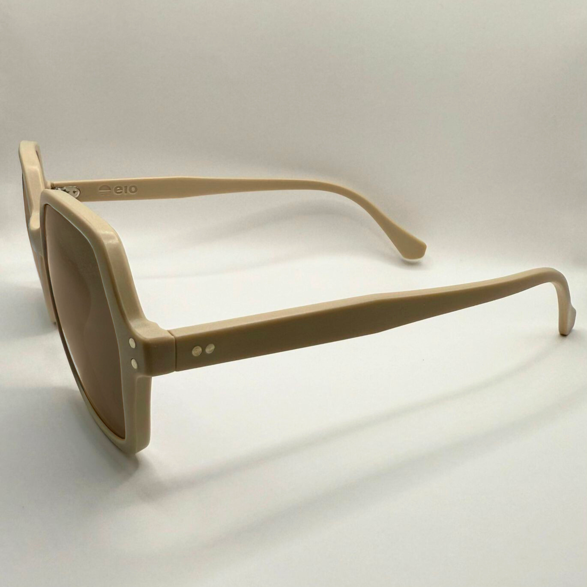 sable-eio-coté-brun