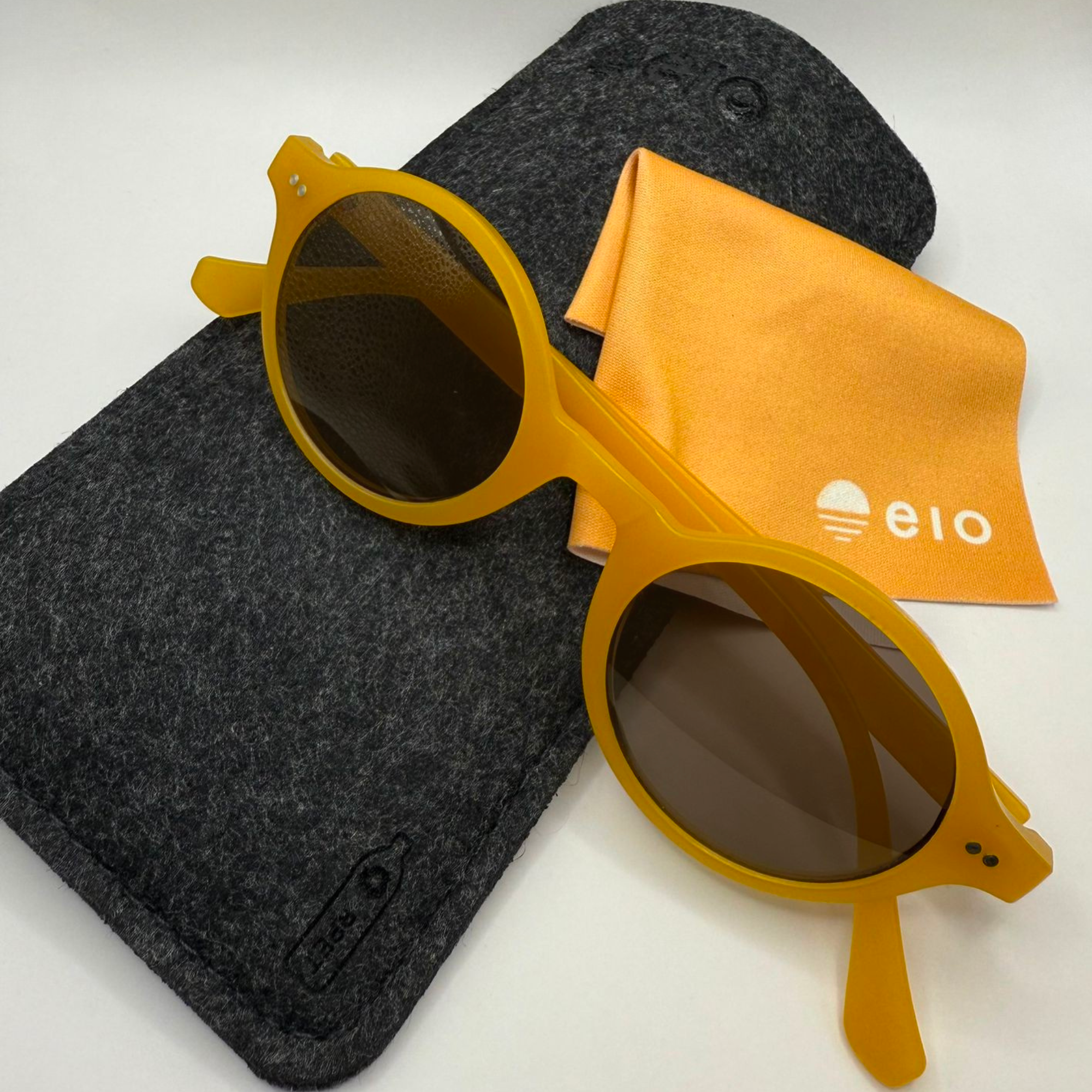 jaune-genet-eio-lingette-BRUN